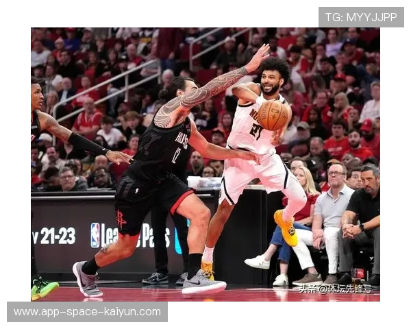 NBA掘金内线轻松吃饼得分