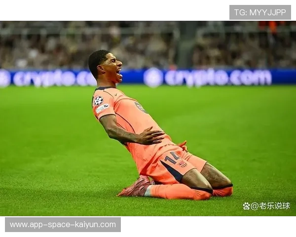 拉什福德弧顶远射为球队打开局面