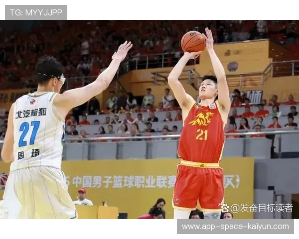 浙江广厦绝地反击，胡金秋连续暴扣引发赛场狂潮