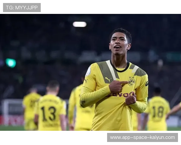 英格兰双边后速度飞快,助攻效率创下新高 英格兰双边后速度飞快,助攻效率创下新高